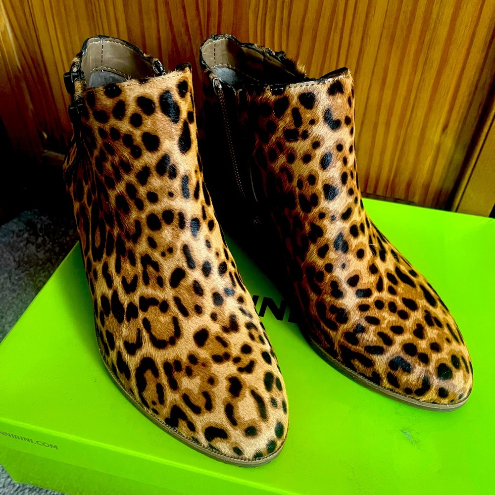 Gianni Bini Booties that will never go out of style!